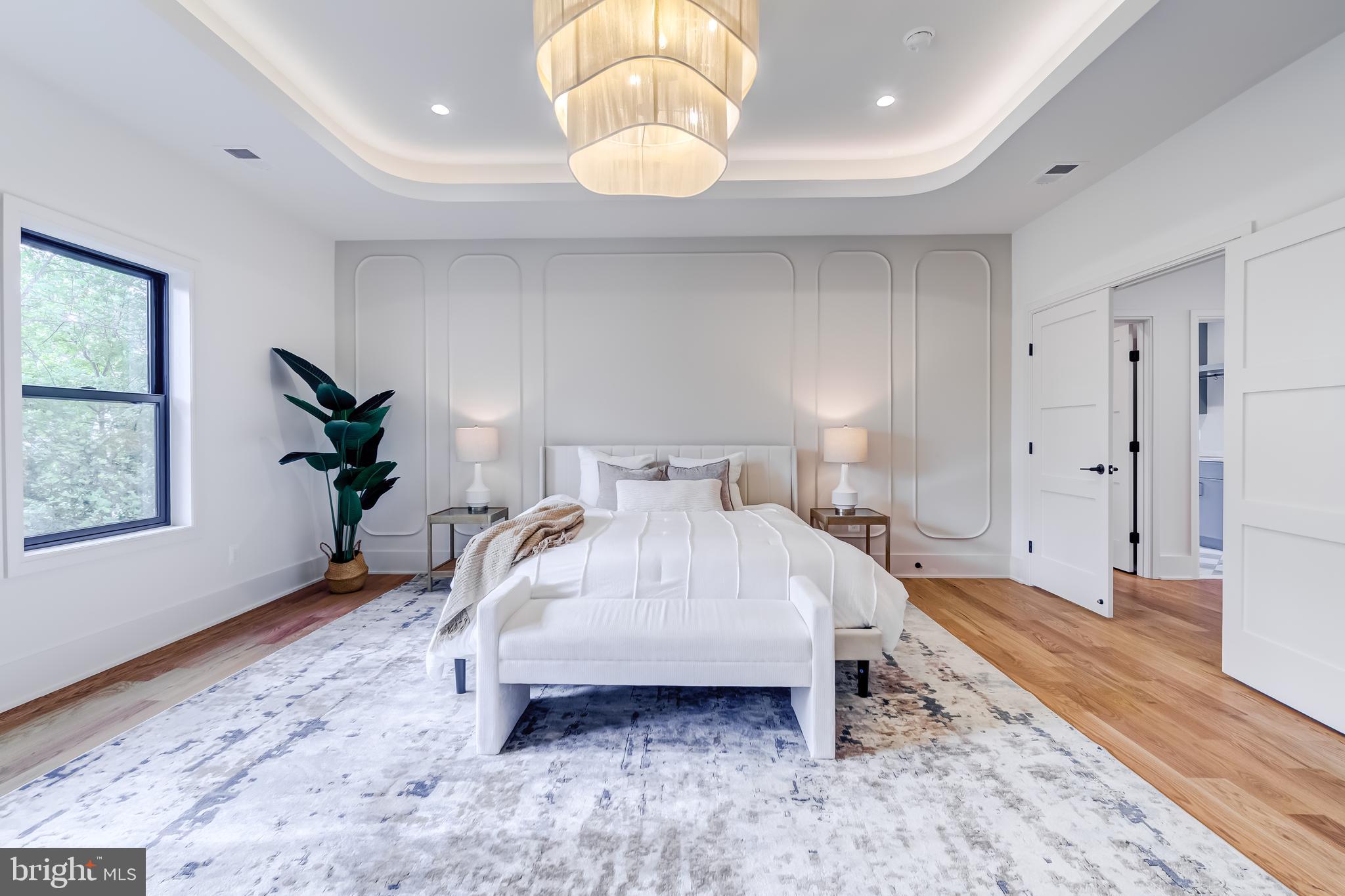 VIENNA WOODS - Residential