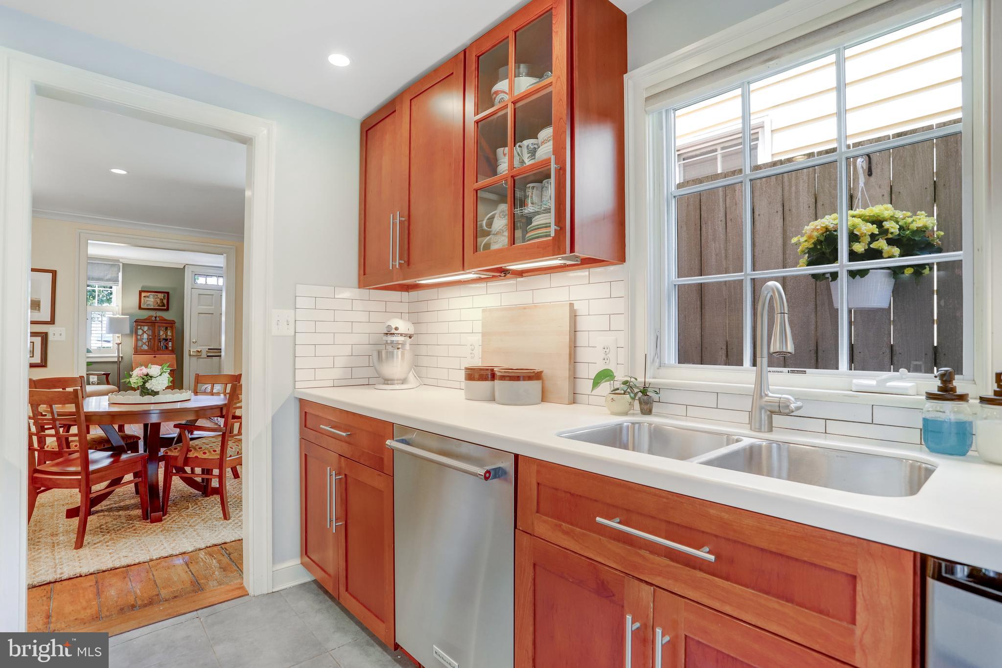 OLD TOWN ALEXANDRIA - Residential