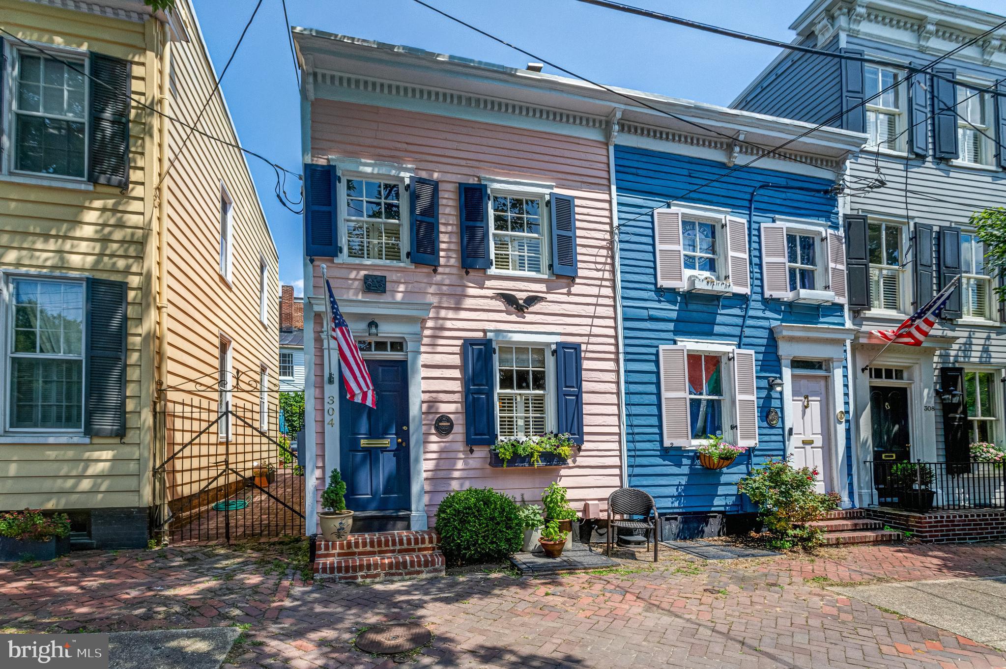 OLD TOWN ALEXANDRIA - Residential