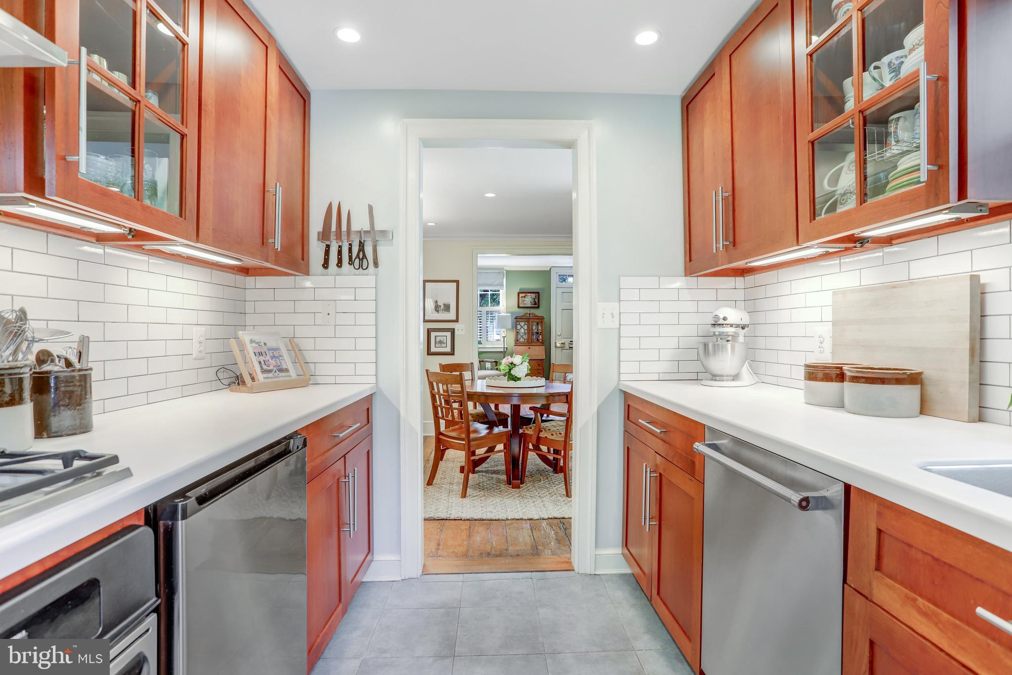 OLD TOWN ALEXANDRIA - Residential