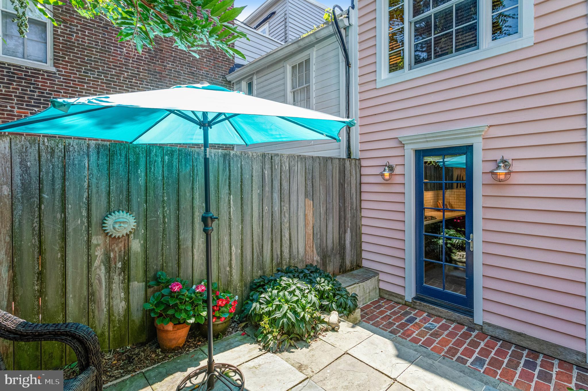 OLD TOWN ALEXANDRIA - Residential