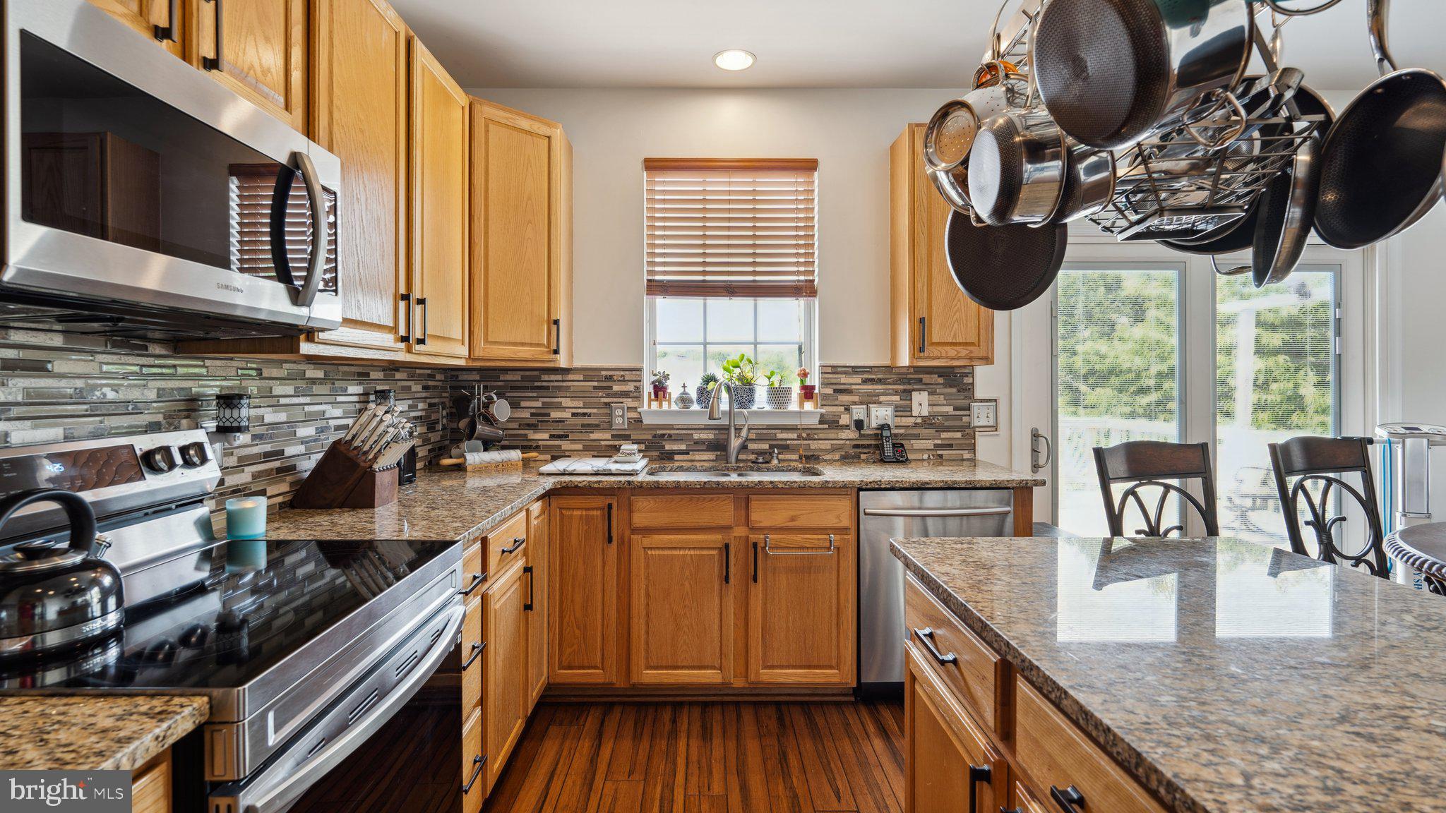 APPLE GROVE - Residential