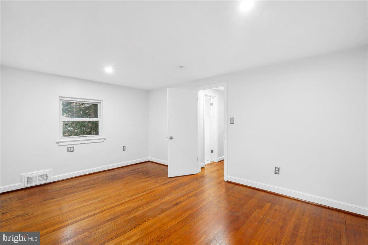 INDIAN SPRING PARK - Residential Lease