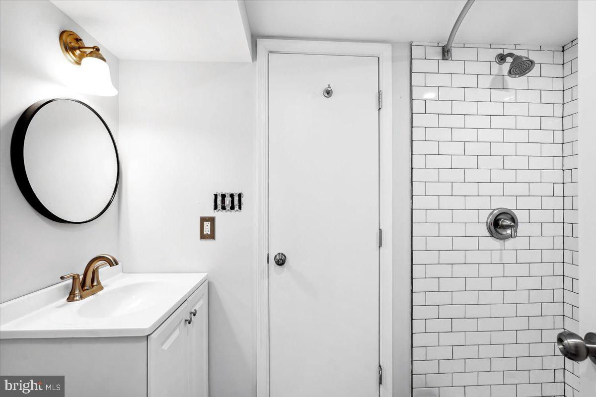 INDIAN SPRING PARK - Residential Lease