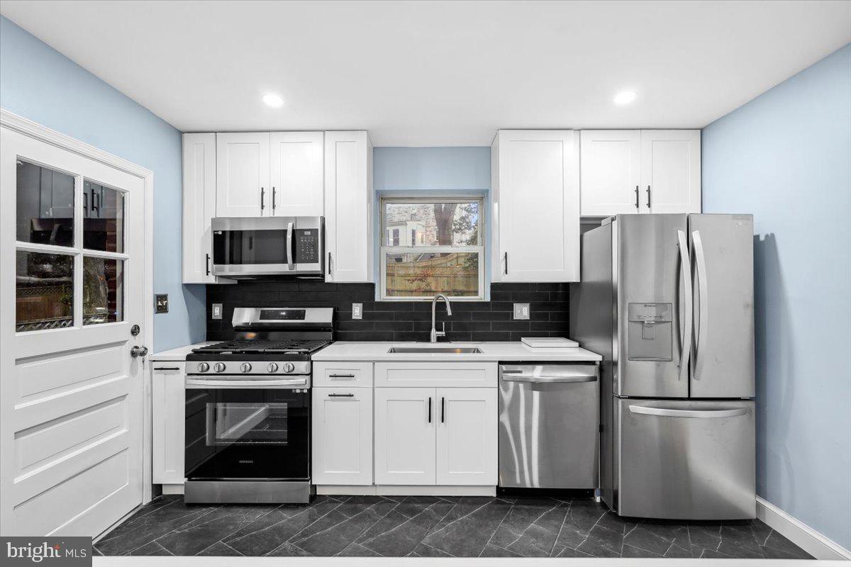 INDIAN SPRING PARK - Residential Lease