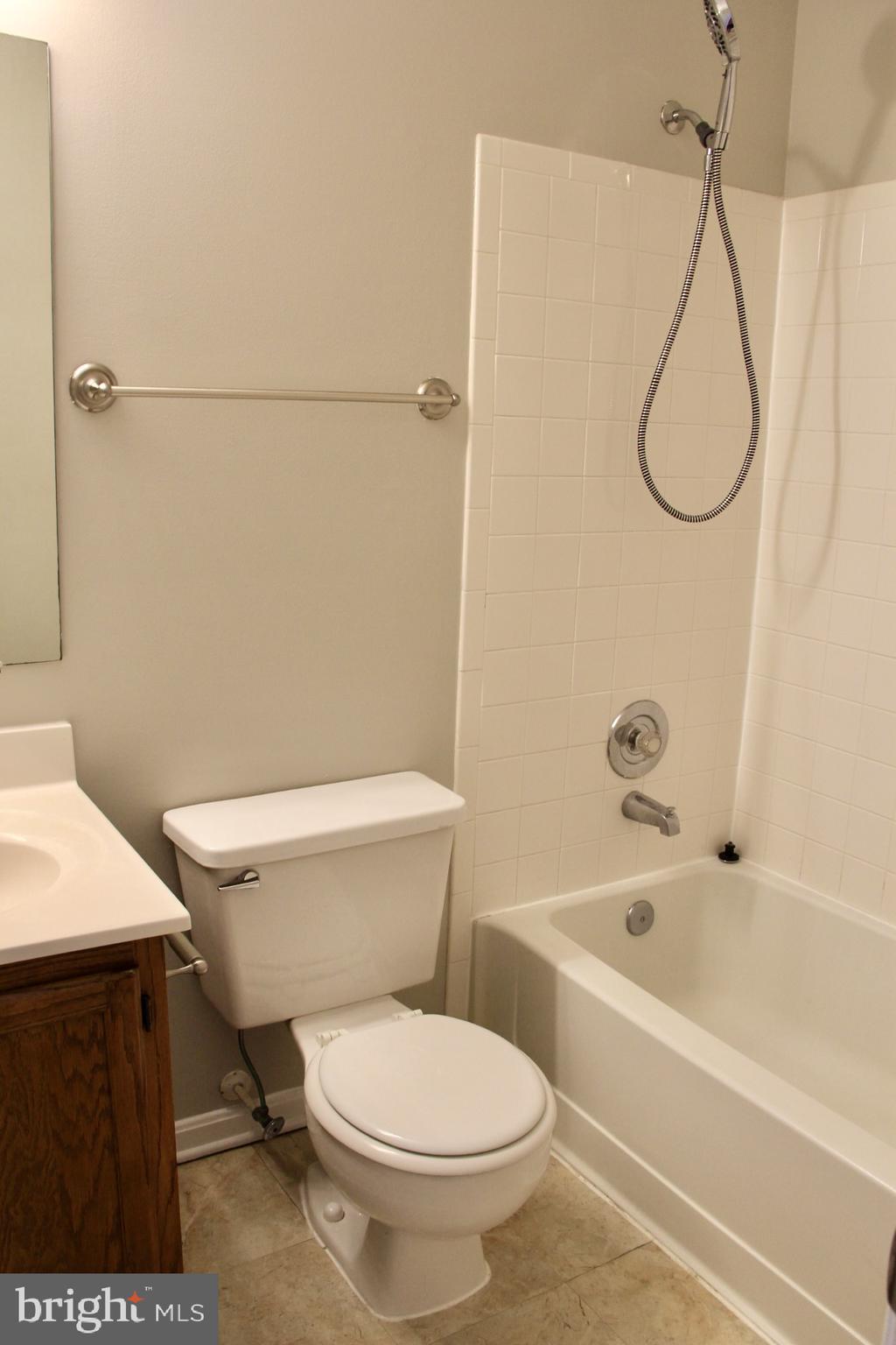 BEAU RIDGE ESTATES - Residential Lease