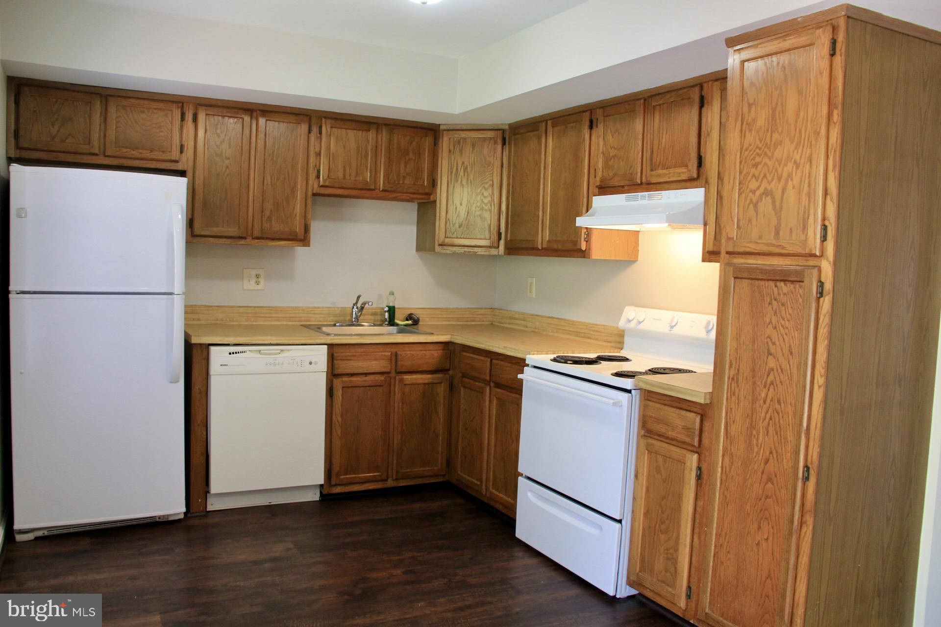 BEAU RIDGE ESTATES - Residential Lease
