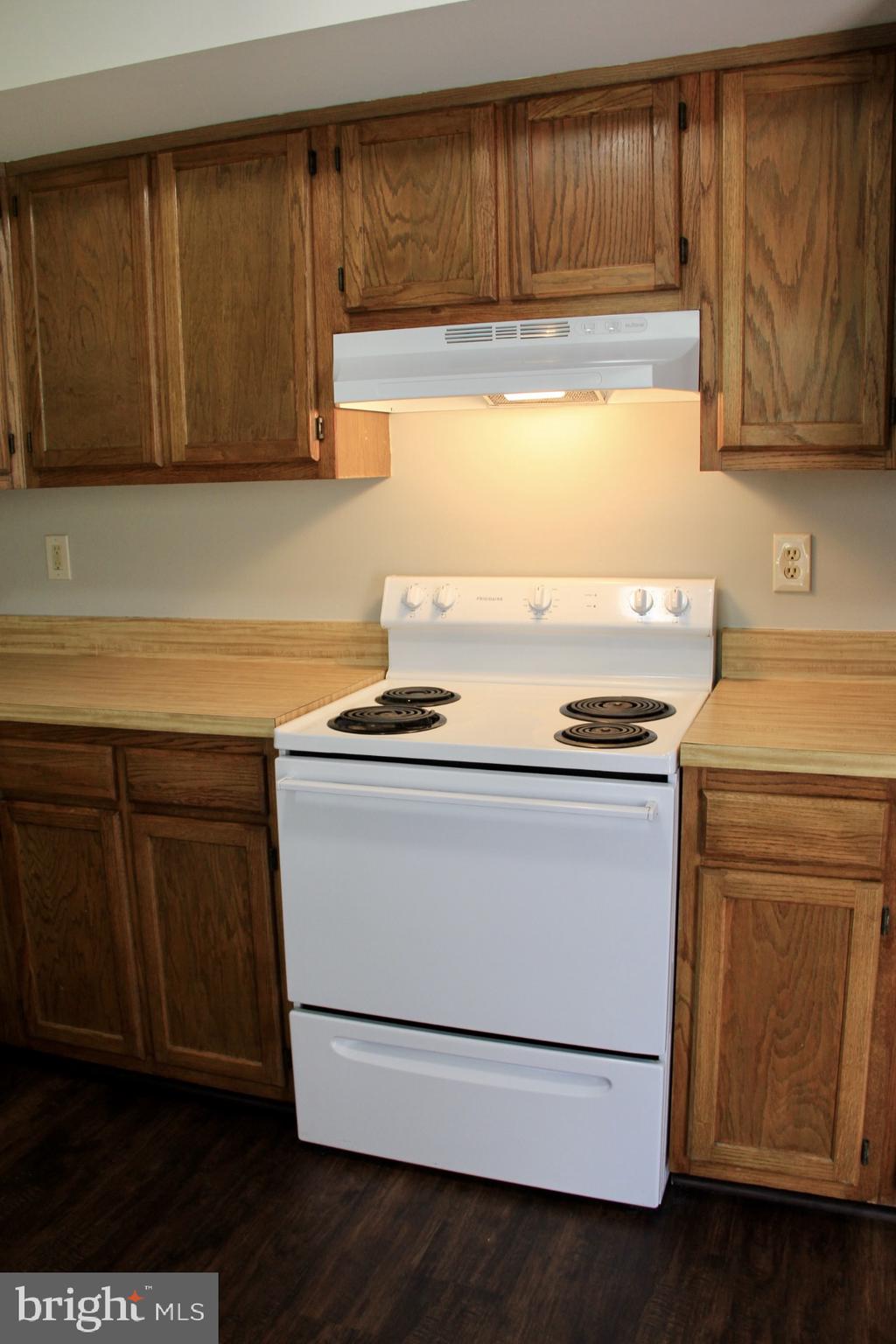 BEAU RIDGE ESTATES - Residential Lease