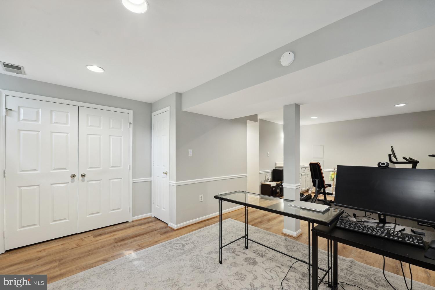 COUNTRYSIDE - Residential