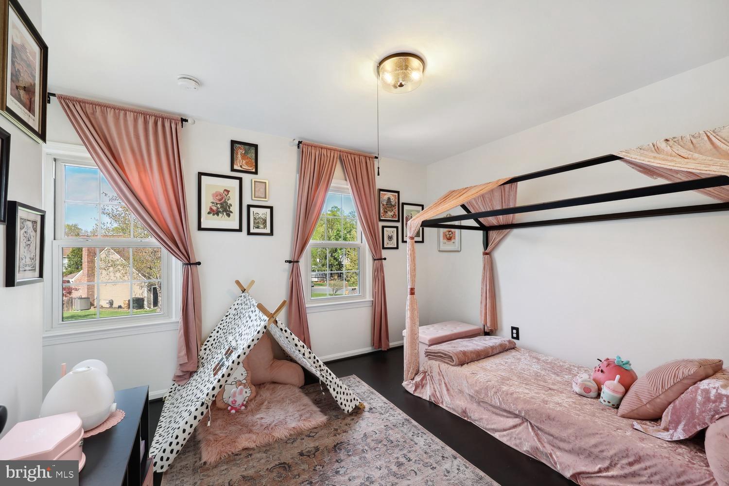 COUNTRYSIDE - Residential