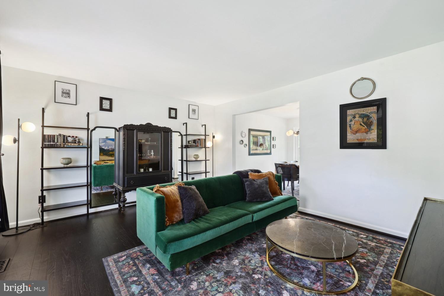 COUNTRYSIDE - Residential