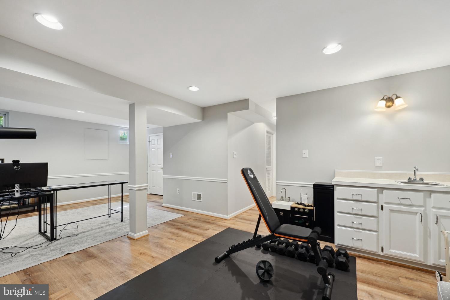 COUNTRYSIDE - Residential