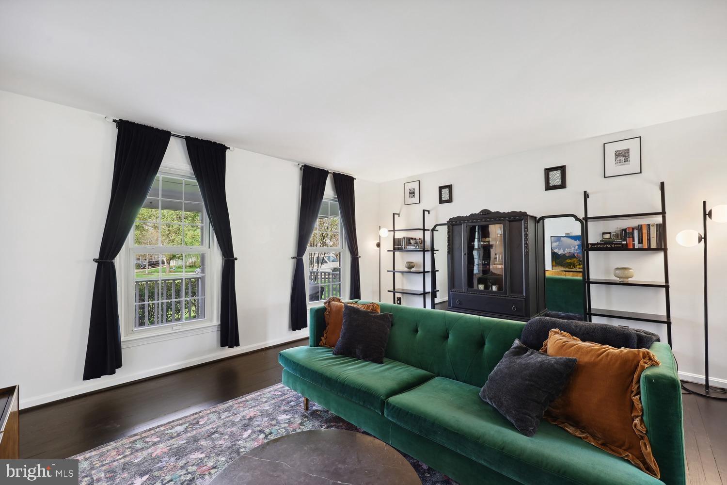 COUNTRYSIDE - Residential