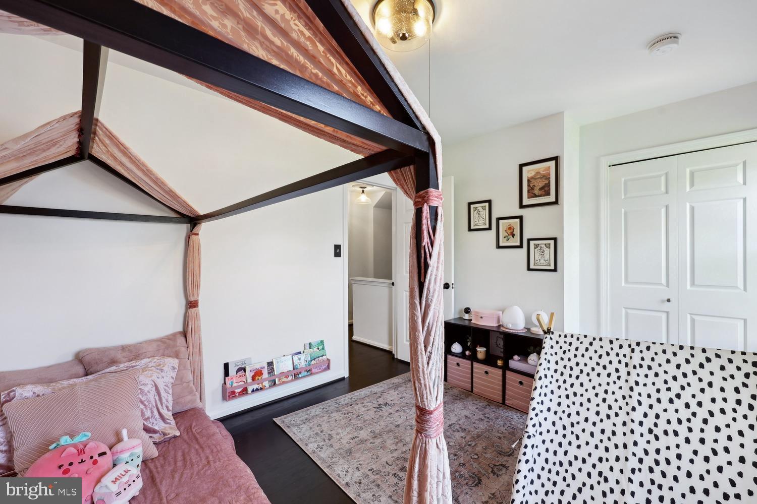 COUNTRYSIDE - Residential