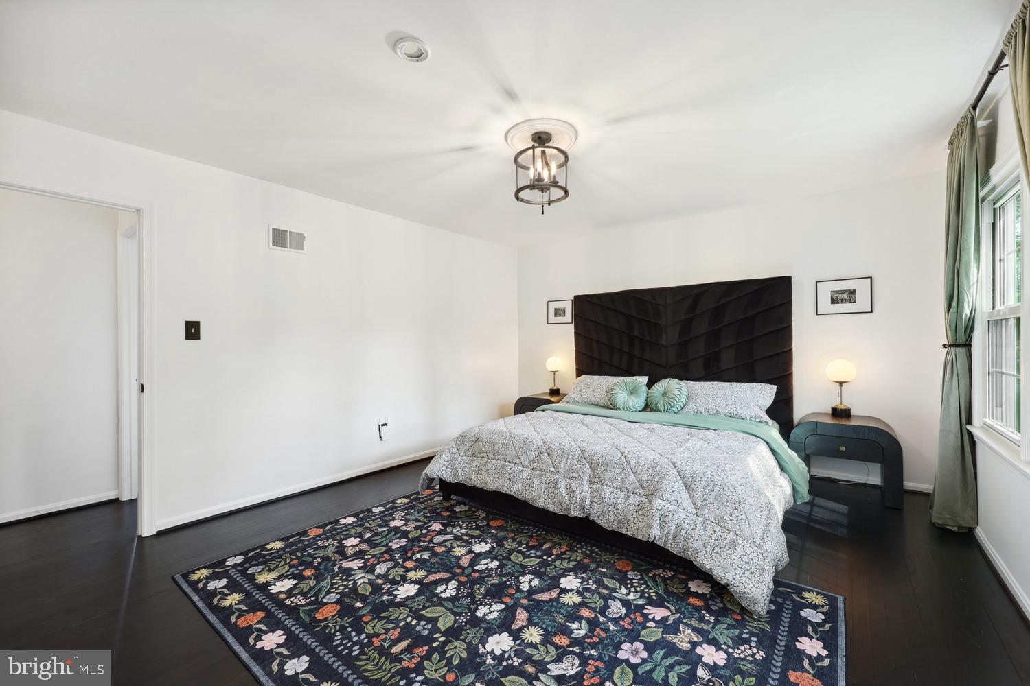 COUNTRYSIDE - Residential