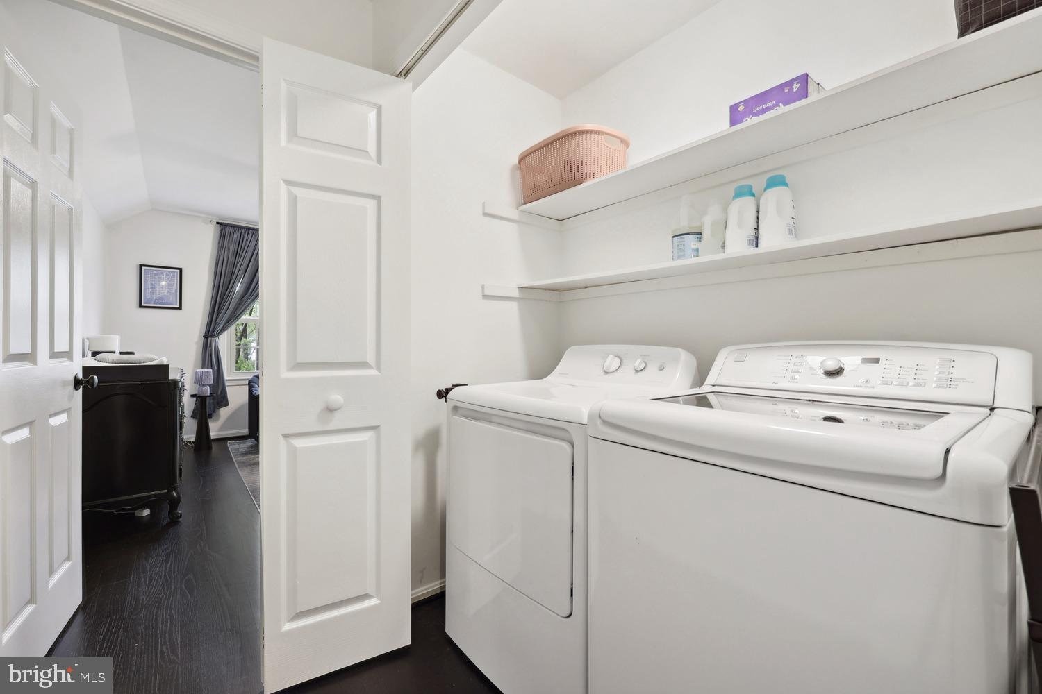 COUNTRYSIDE - Residential