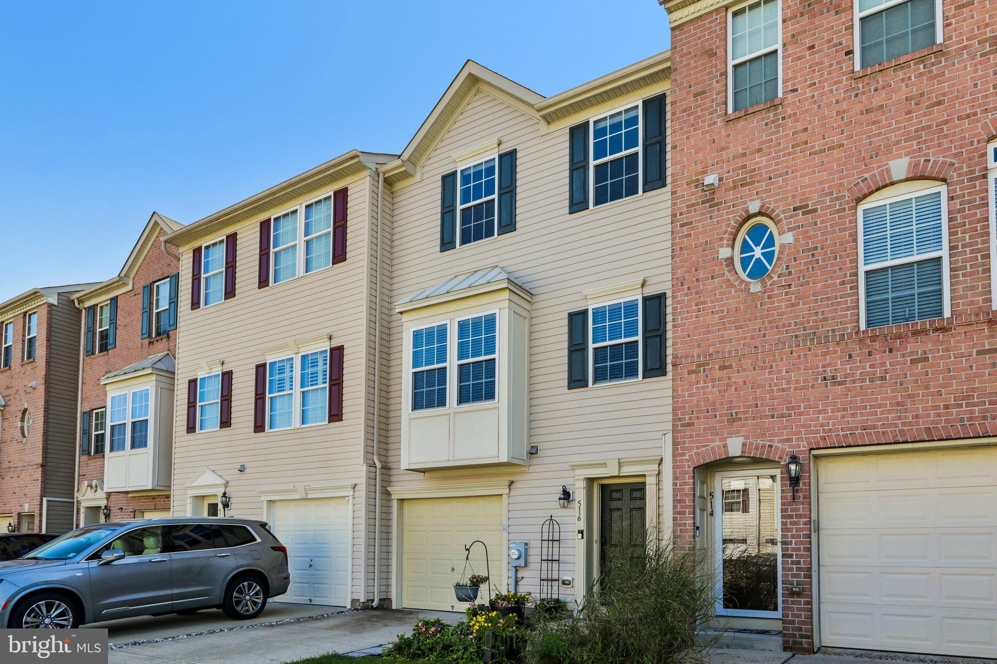 516 BOXWOOD LANE