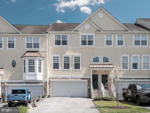 Townhouse For Sale - 2720 Shelburne Road<br/> DOWNINGTOWN, PA 19335