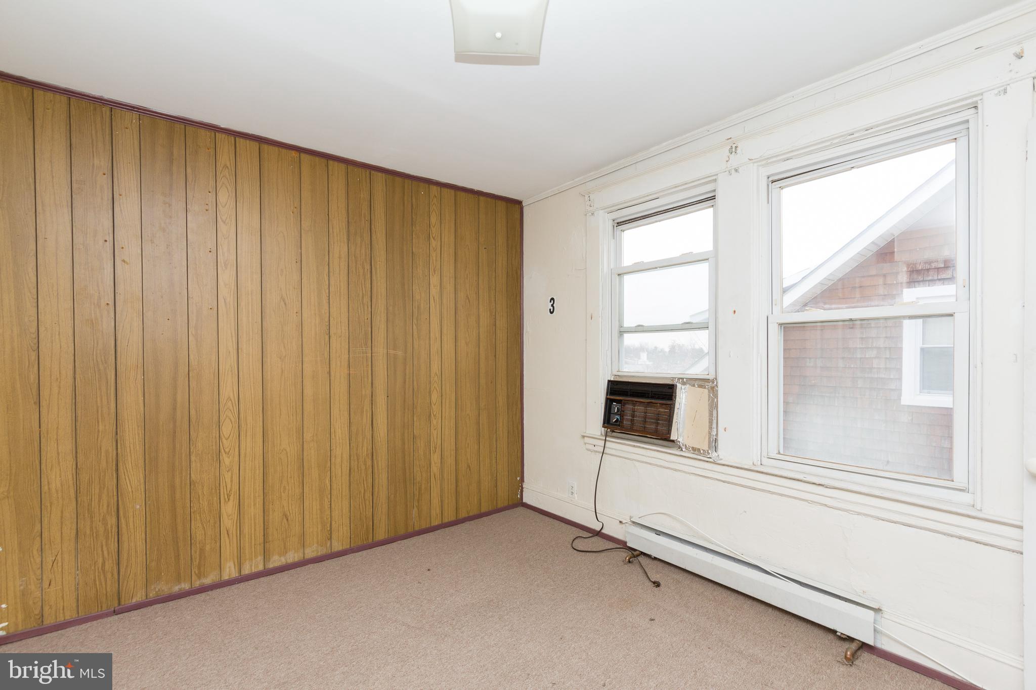 LAURAVILLE HISTORIC DISTRICT - Residential