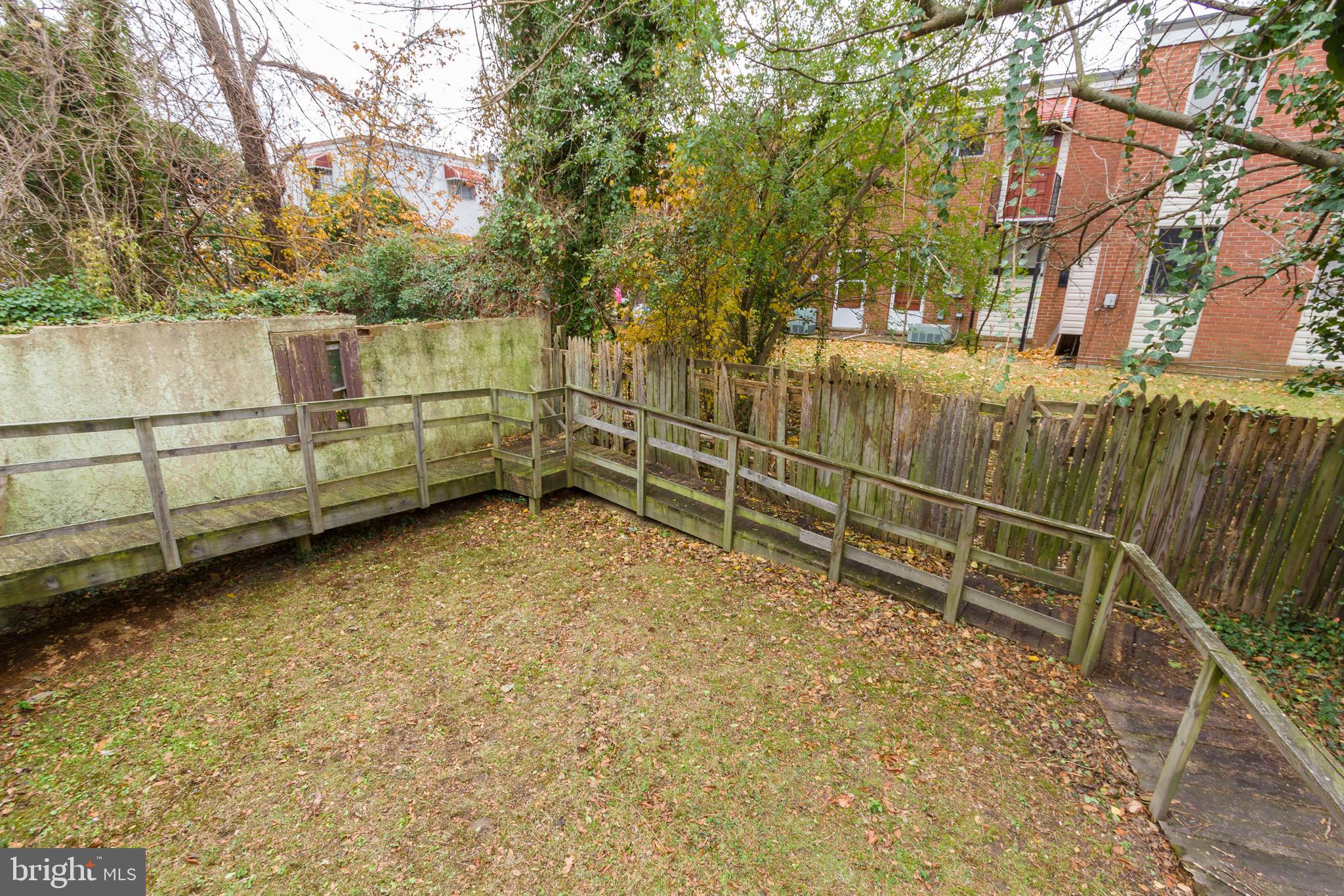 LAURAVILLE HISTORIC DISTRICT - Residential