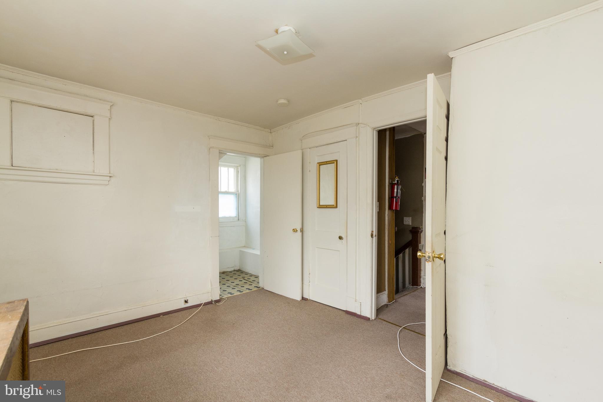 LAURAVILLE HISTORIC DISTRICT - Residential