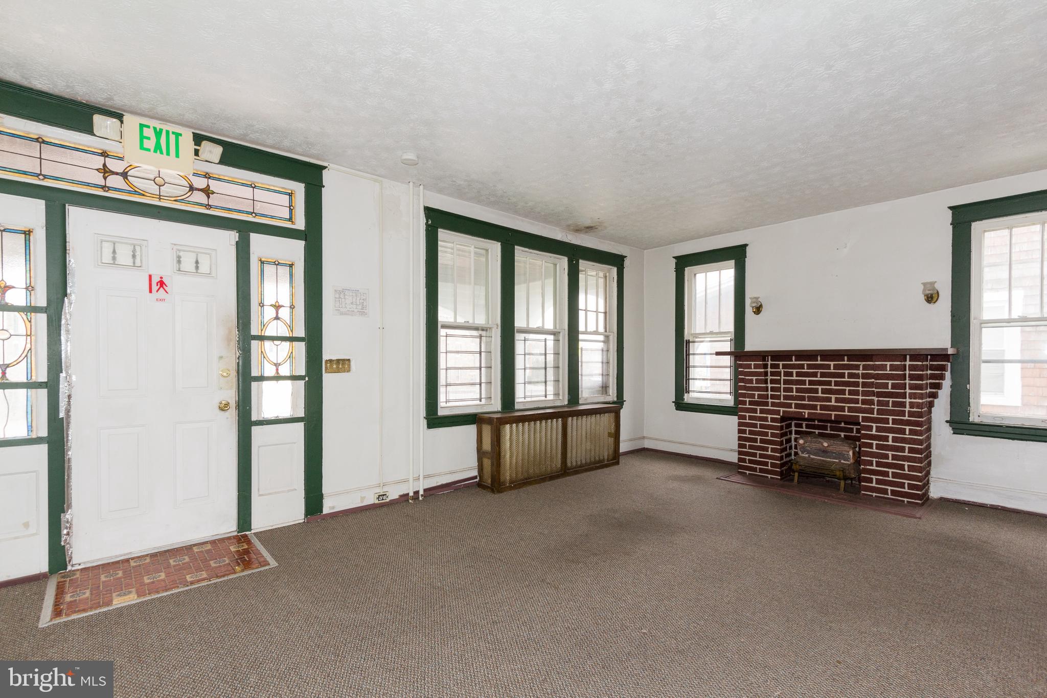 LAURAVILLE HISTORIC DISTRICT - Residential