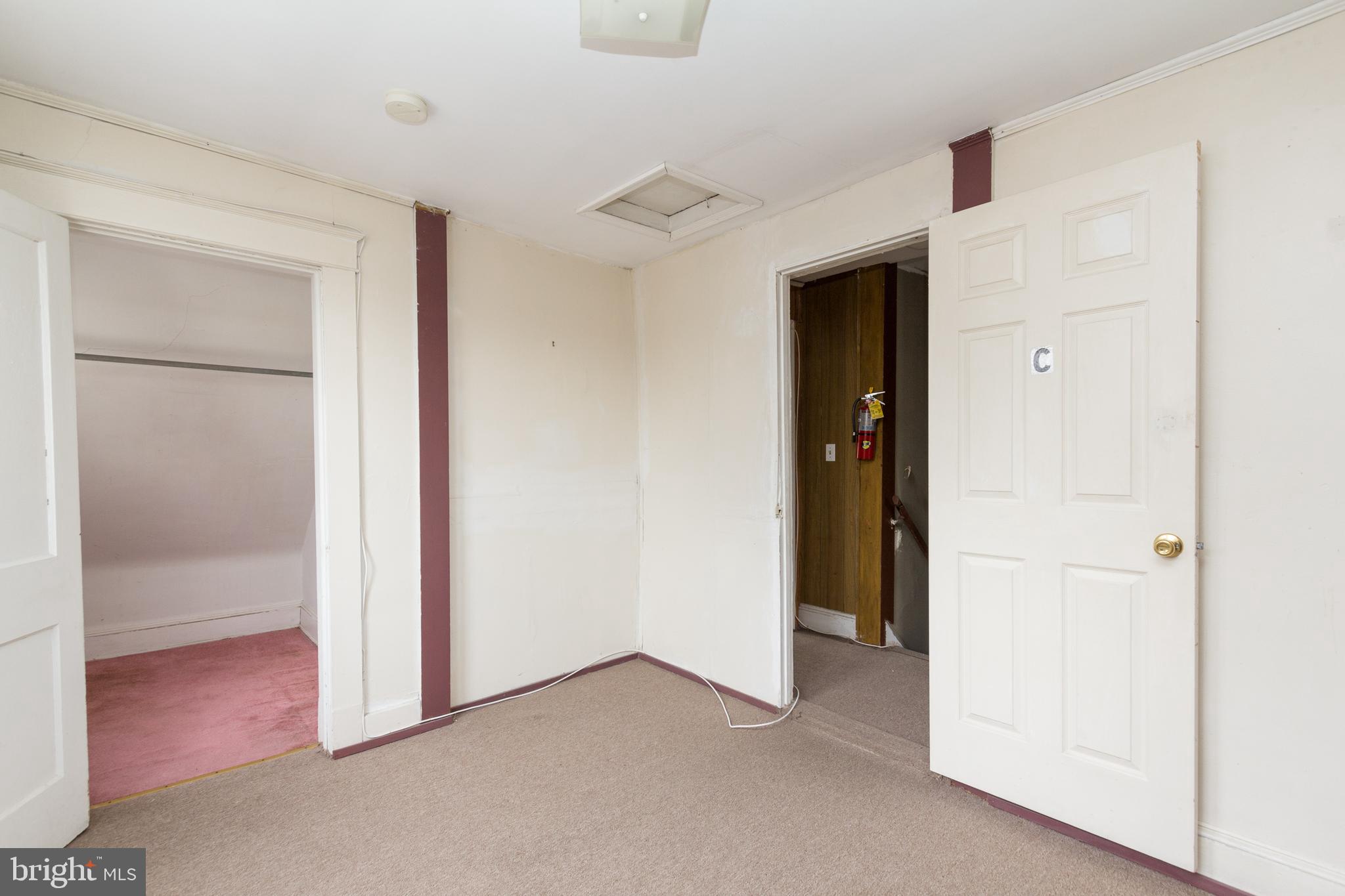 LAURAVILLE HISTORIC DISTRICT - Residential