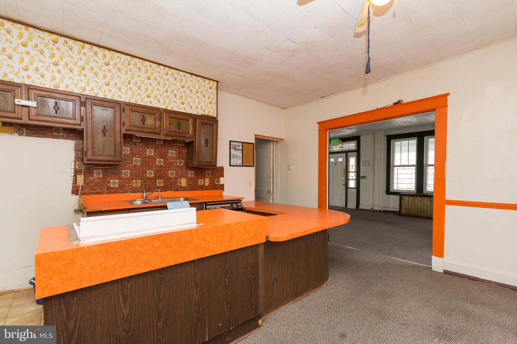 LAURAVILLE HISTORIC DISTRICT - Residential