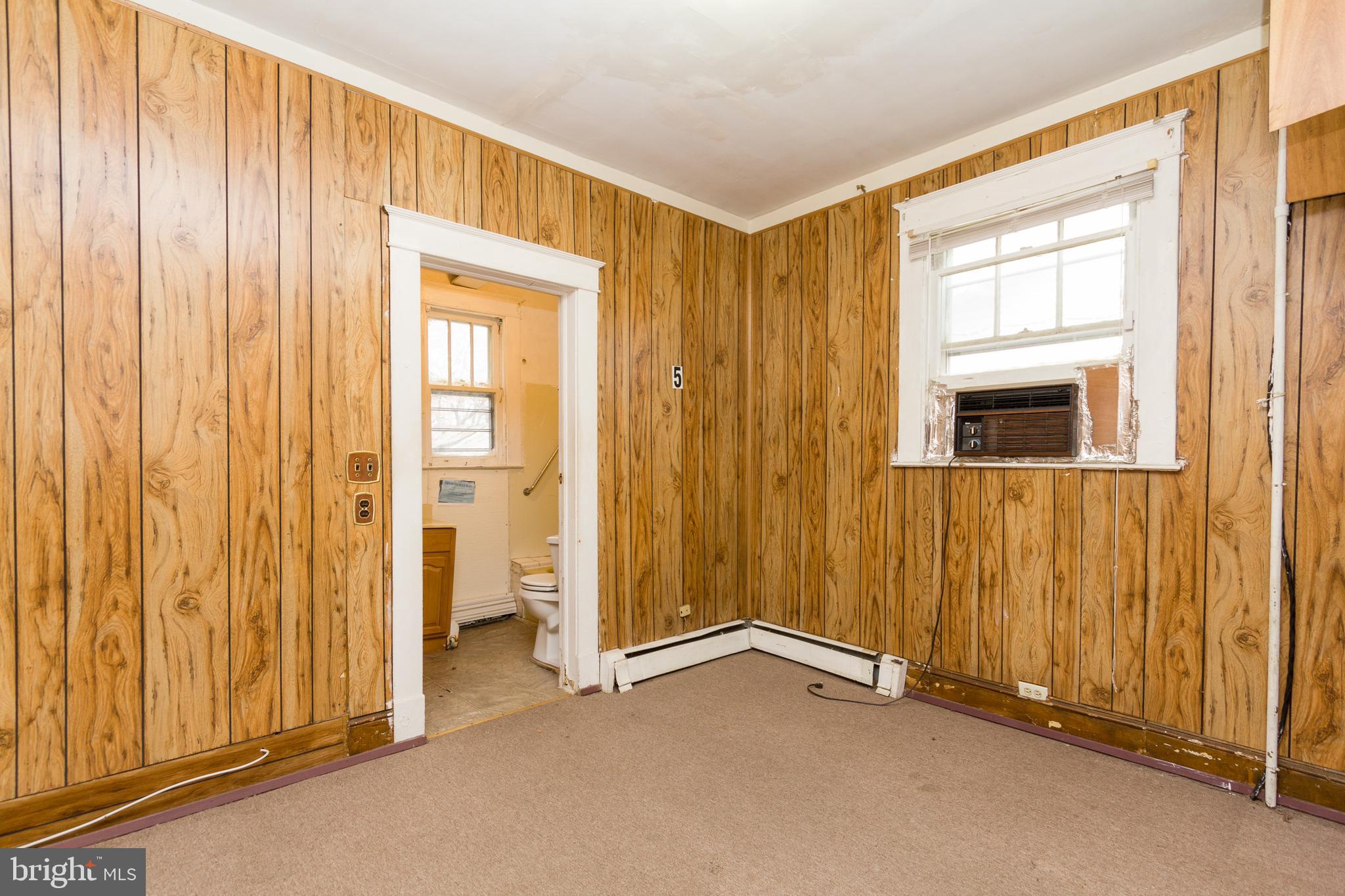 LAURAVILLE HISTORIC DISTRICT - Residential