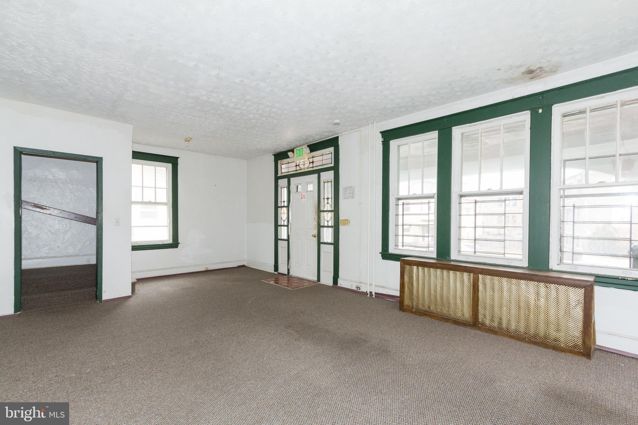 LAURAVILLE HISTORIC DISTRICT - Residential