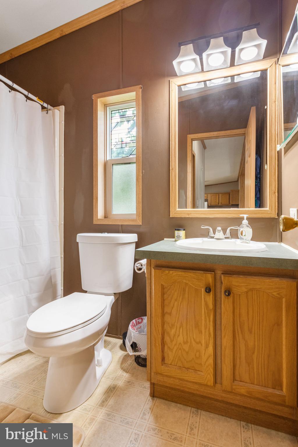 EAGLE VIEW MOBILE HOME PK - Residential