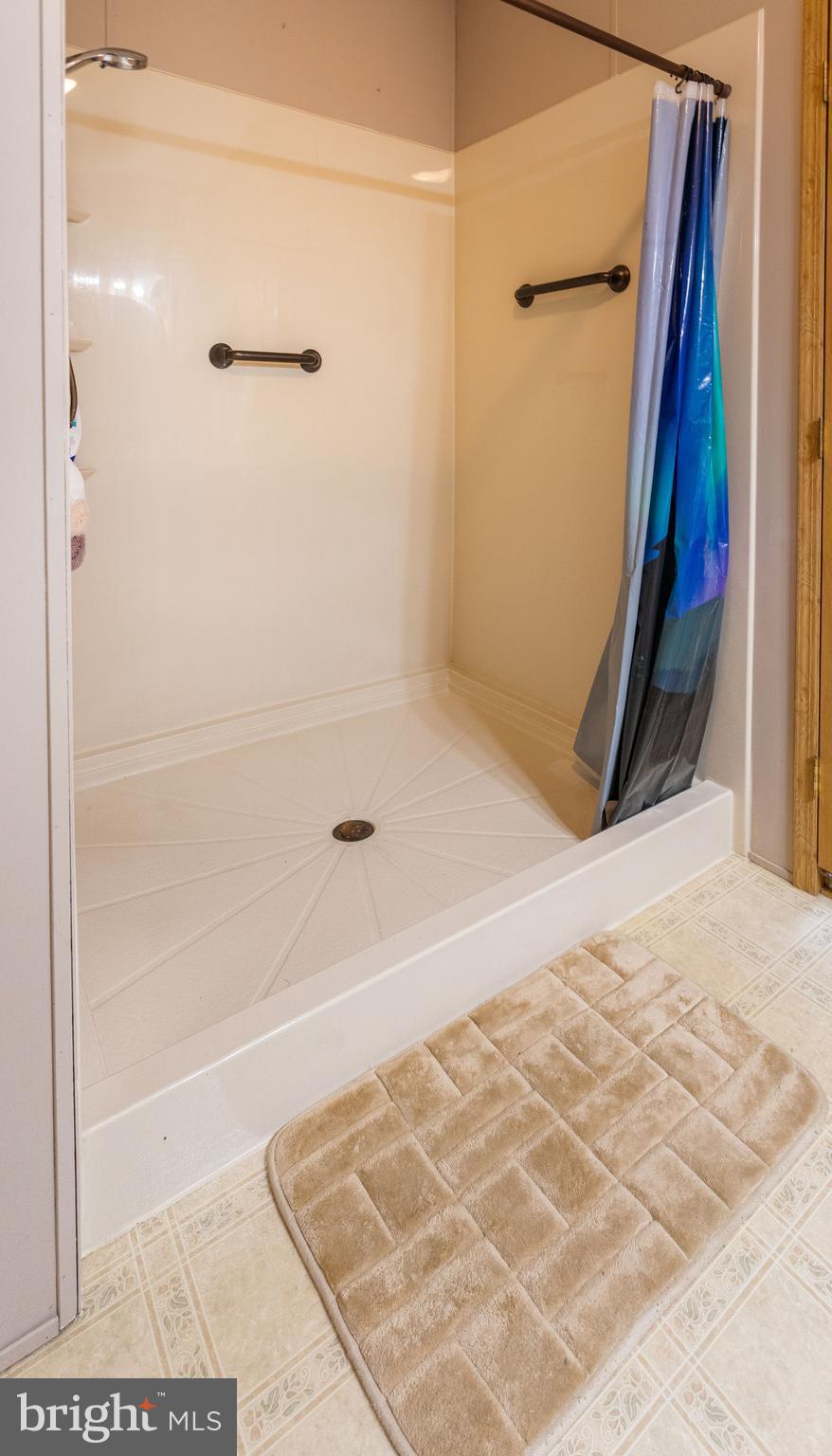 EAGLE VIEW MOBILE HOME PK - Residential