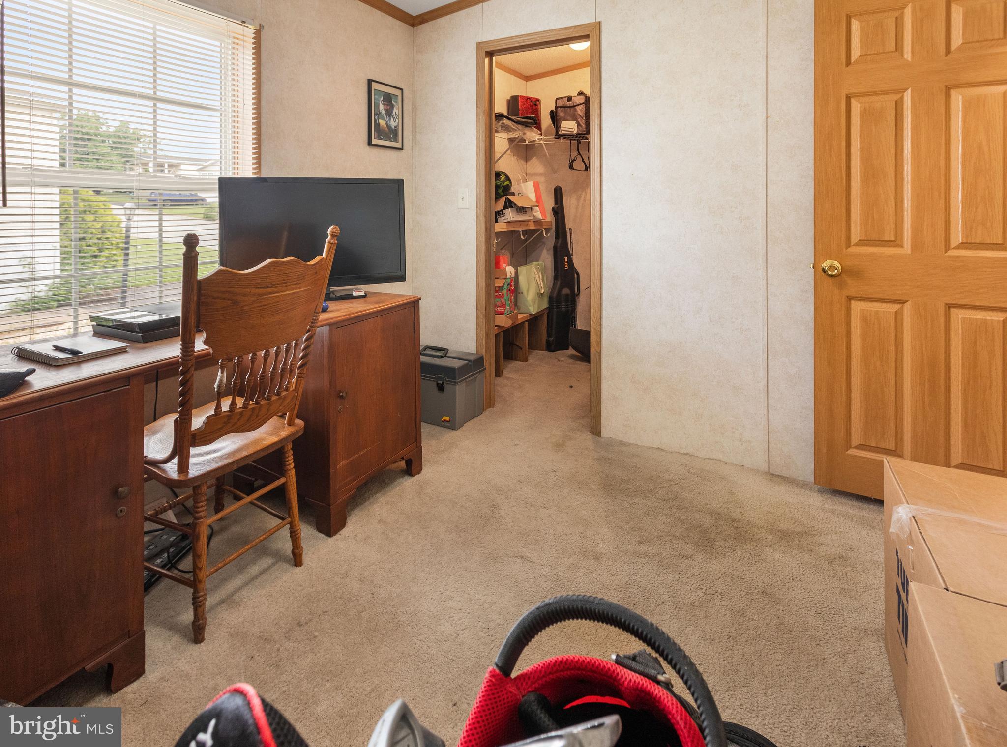 EAGLE VIEW MOBILE HOME PK - Residential