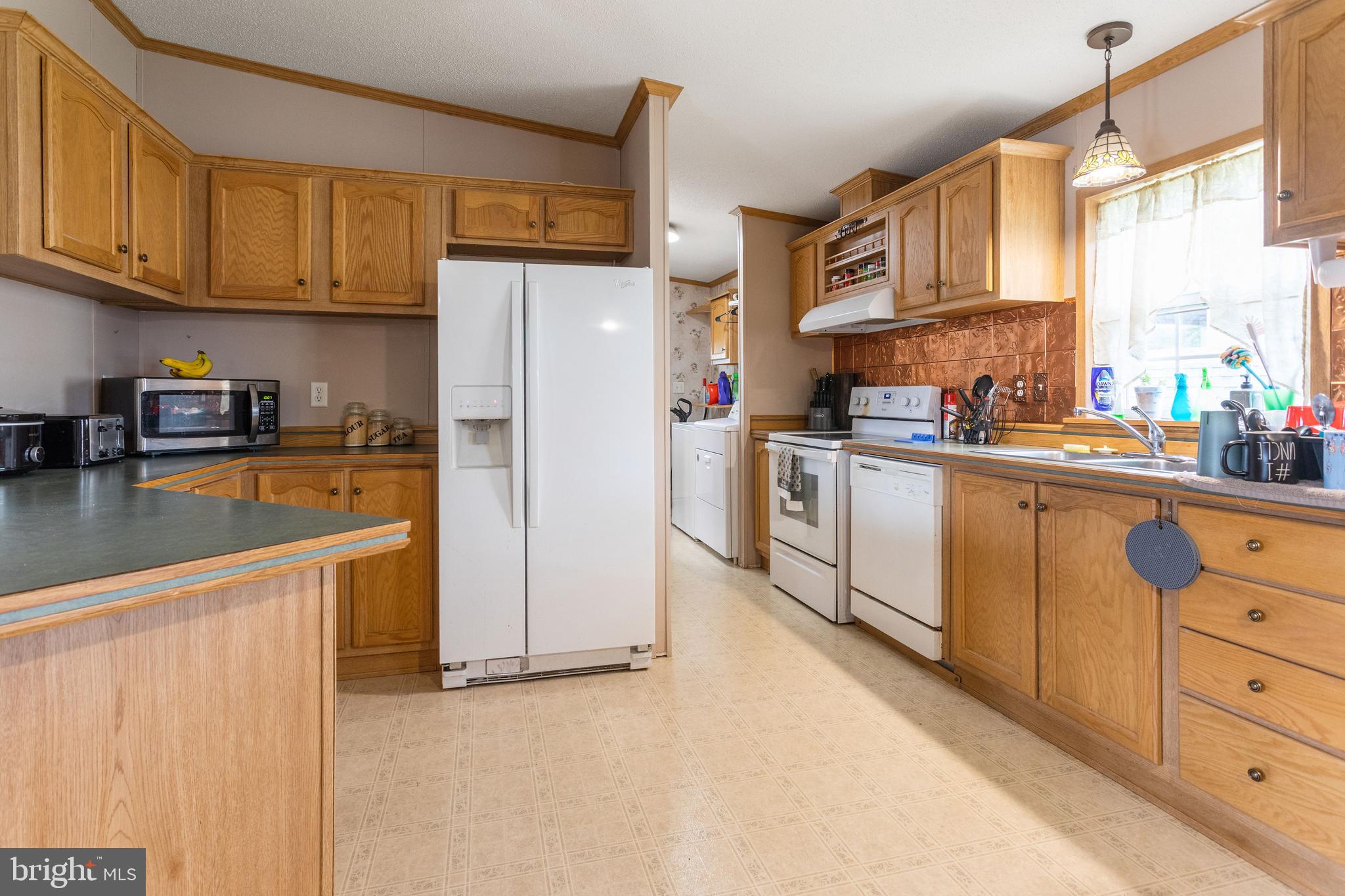 EAGLE VIEW MOBILE HOME PK - Residential