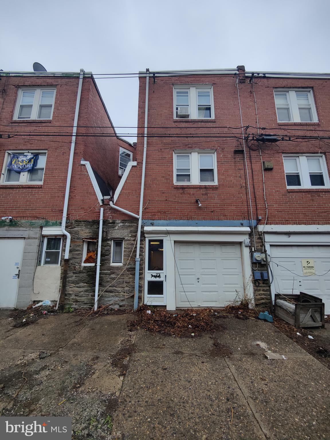 WEST OAK LANE - Residential