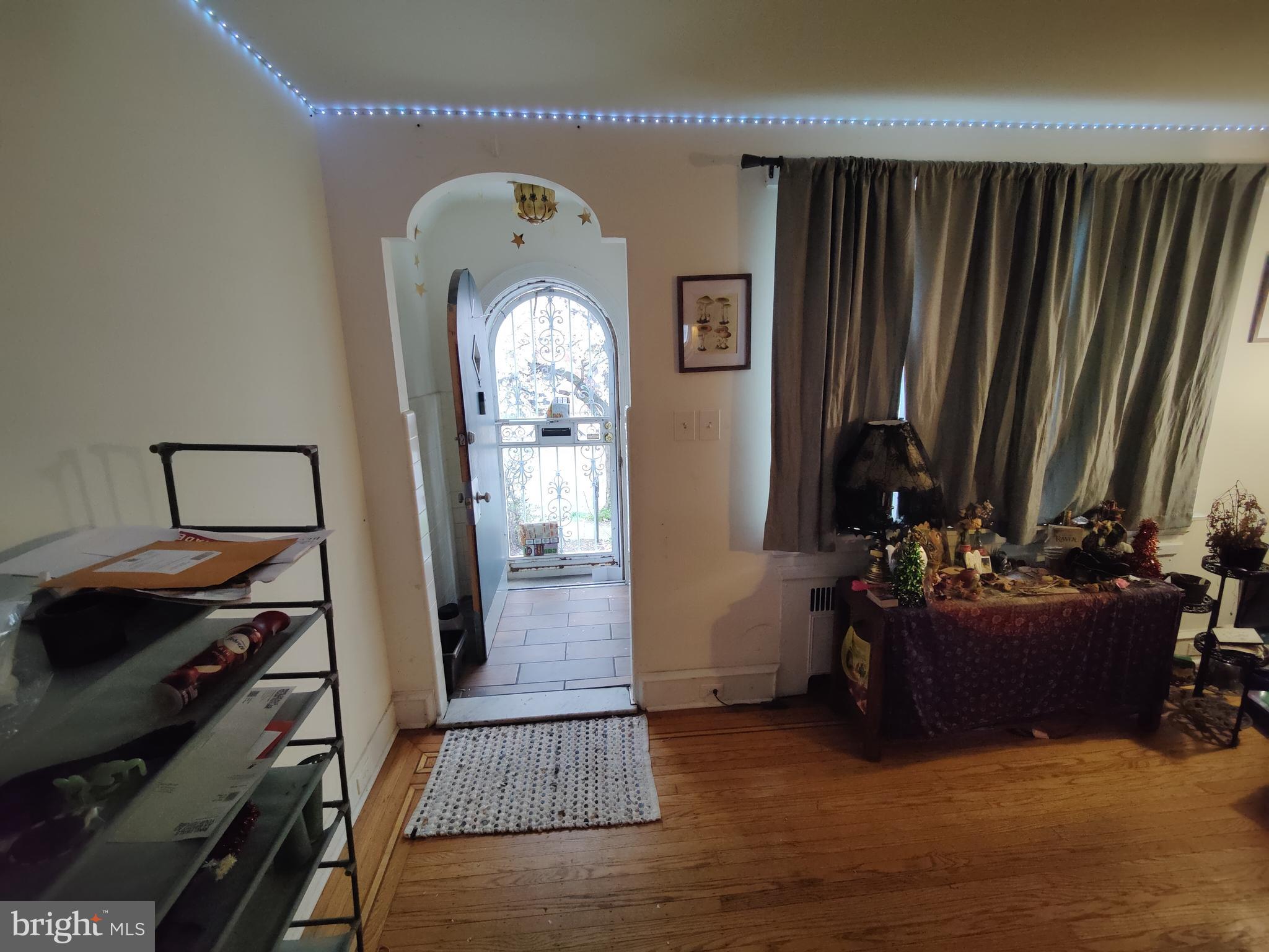 WEST OAK LANE - Residential