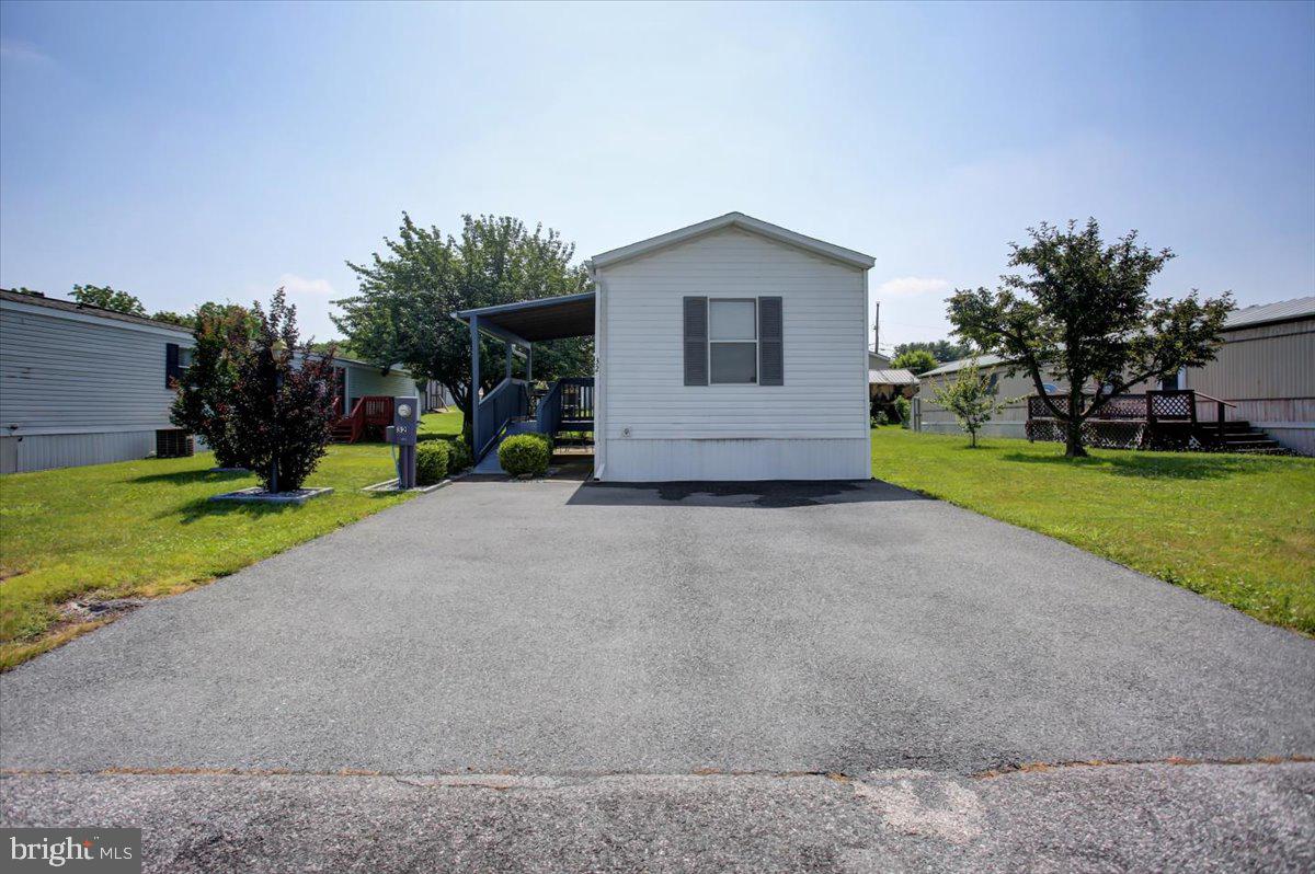 15673 YOUNG ROAD 32