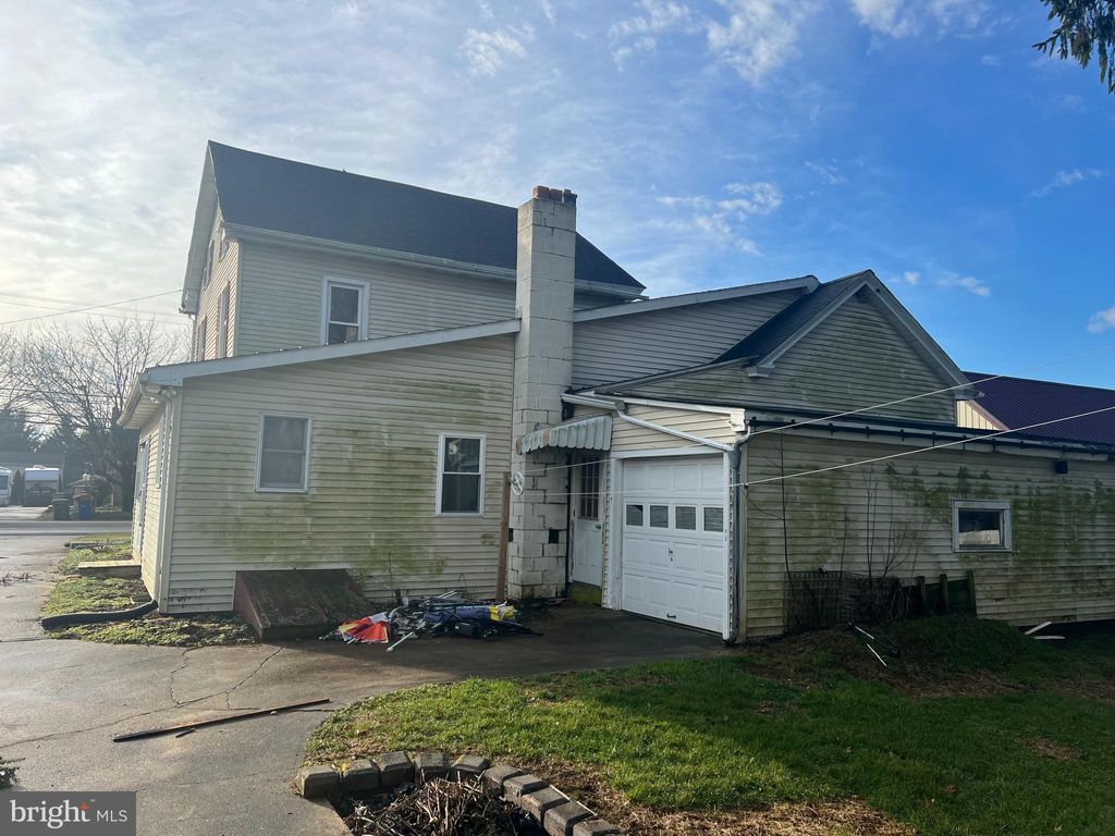 Photo of 275 E MAIN ST, LEOLA, PA 17540 (MLS # PALA2029418)