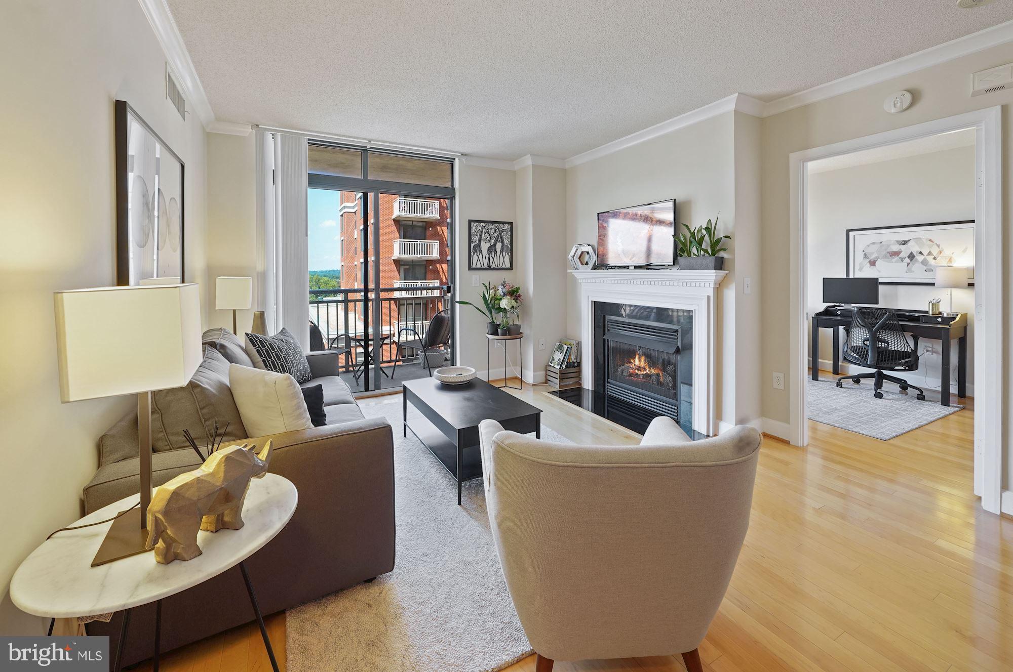 STATION SQUARE - Residential Lease