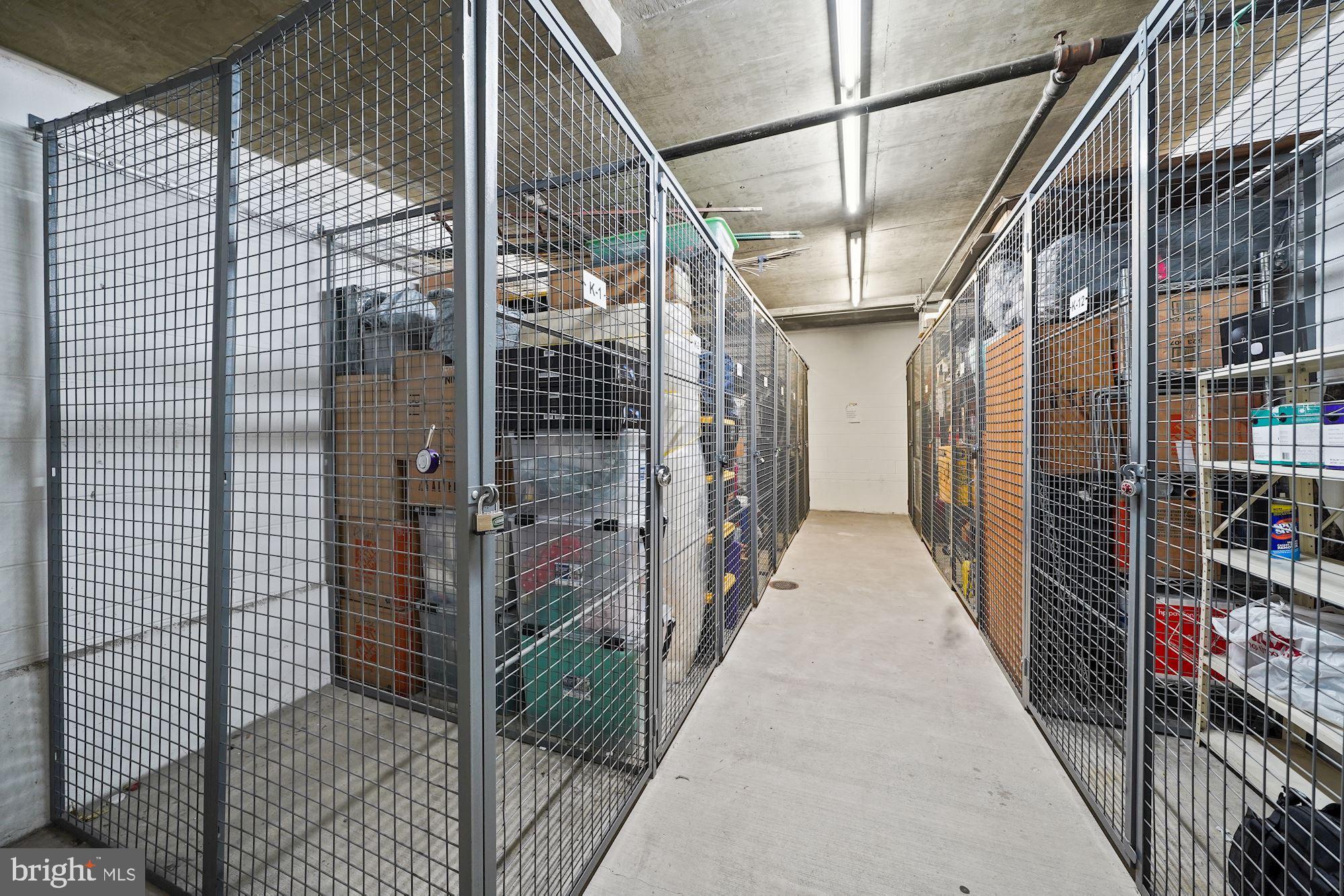 STATION SQUARE - Residential Lease