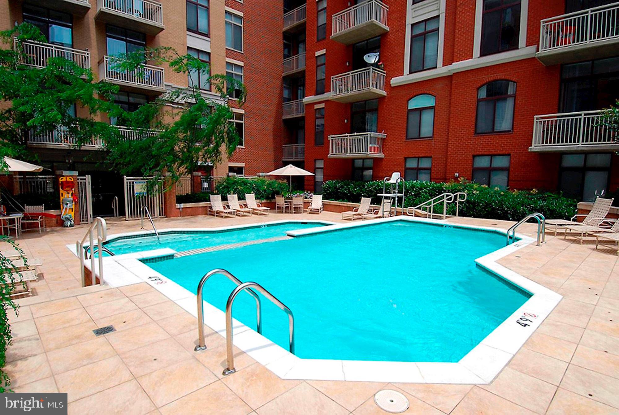 STATION SQUARE - Residential Lease