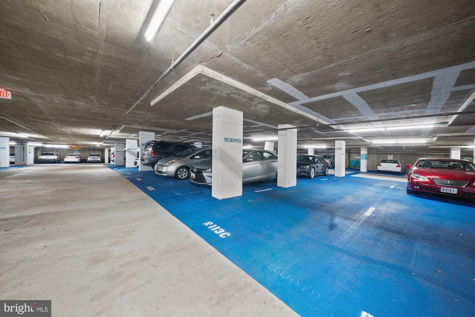 STATION SQUARE - Residential Lease