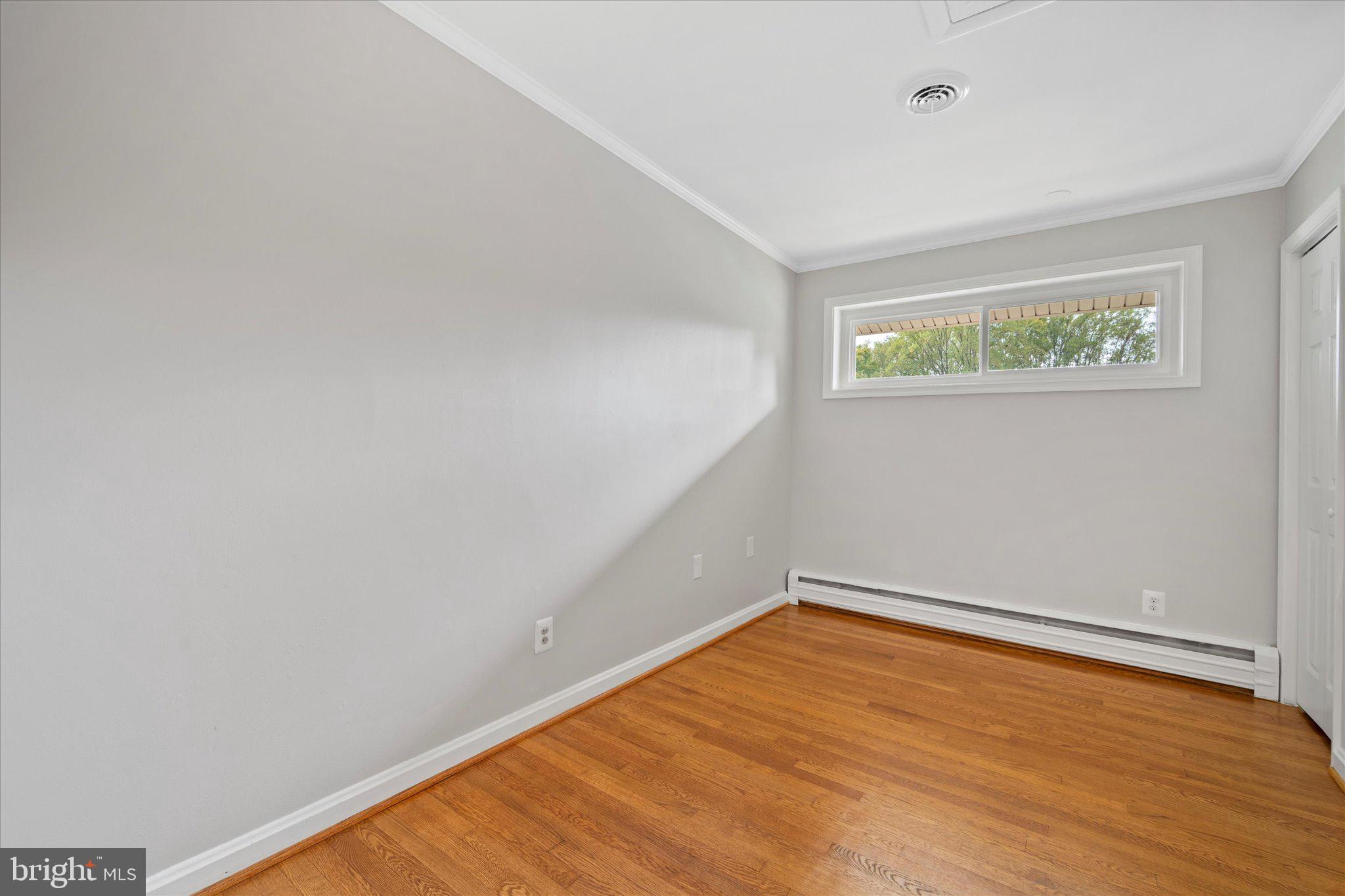 COUNTRY CLUB HILLS - Residential