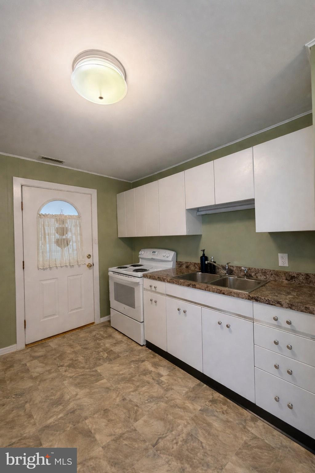 FAIRLESS HILLS - Residential