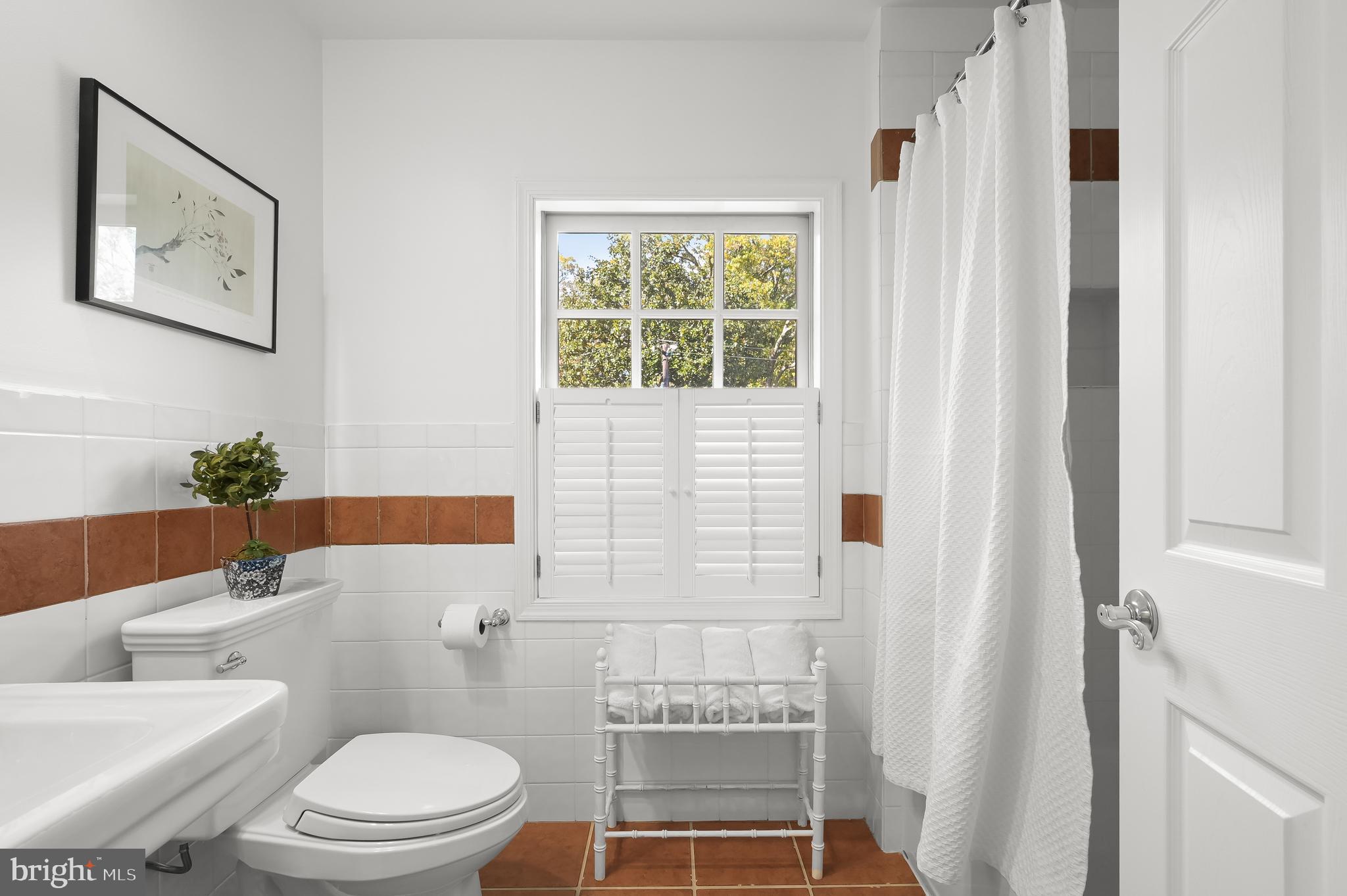 WESTMORELAND HILLS - Residential