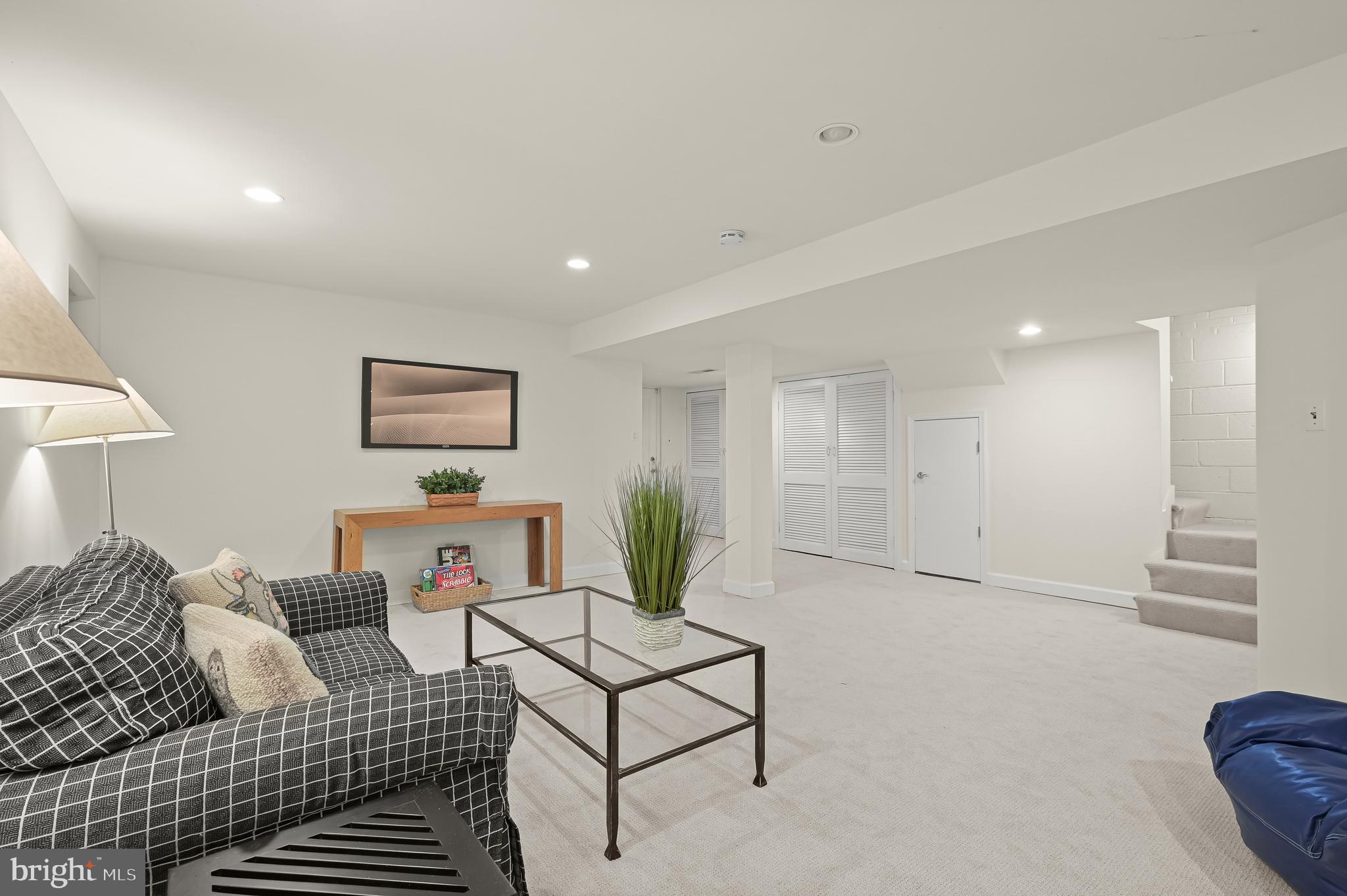 WESTMORELAND HILLS - Residential