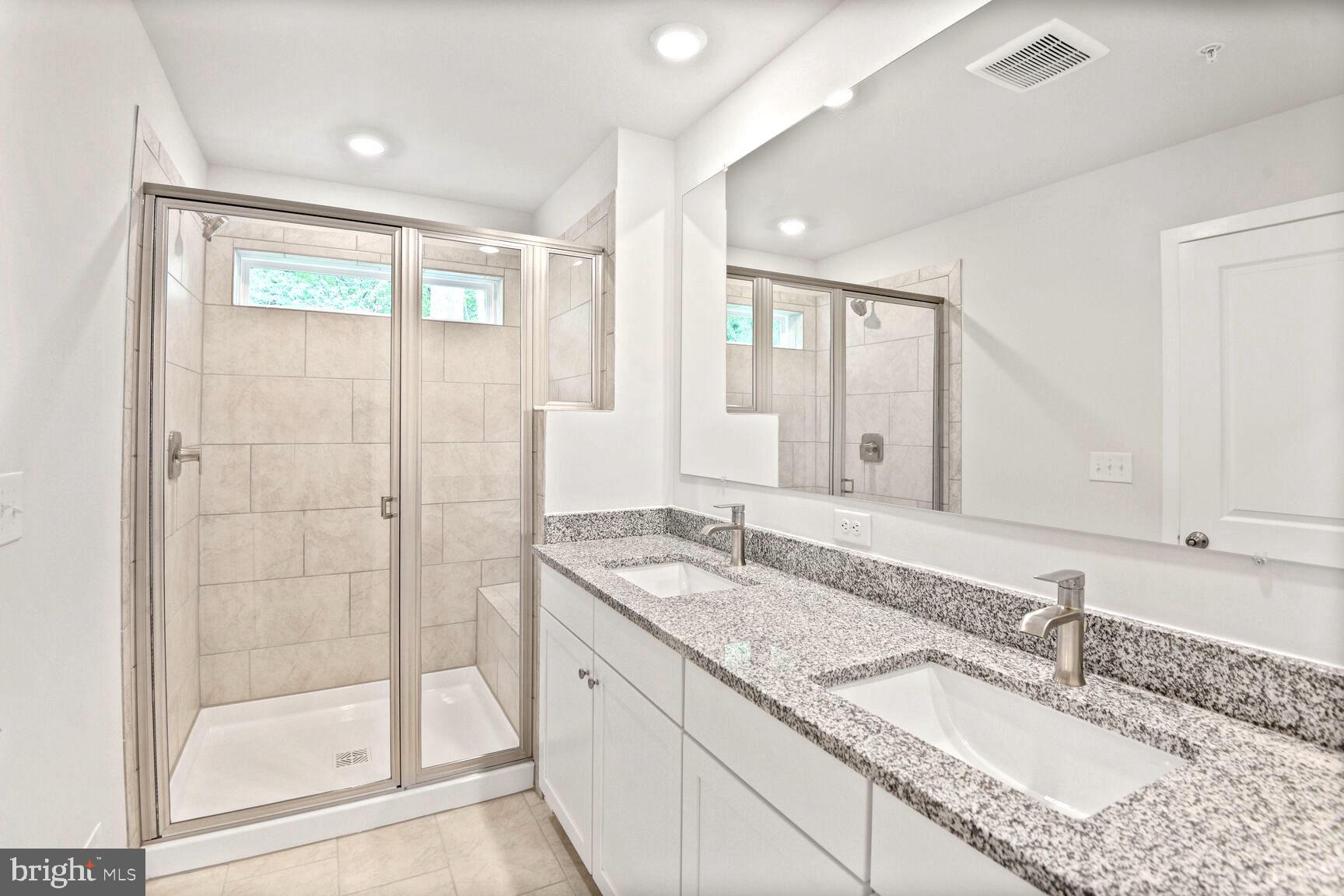 TANYARD COVE NORTH - Residential Lease