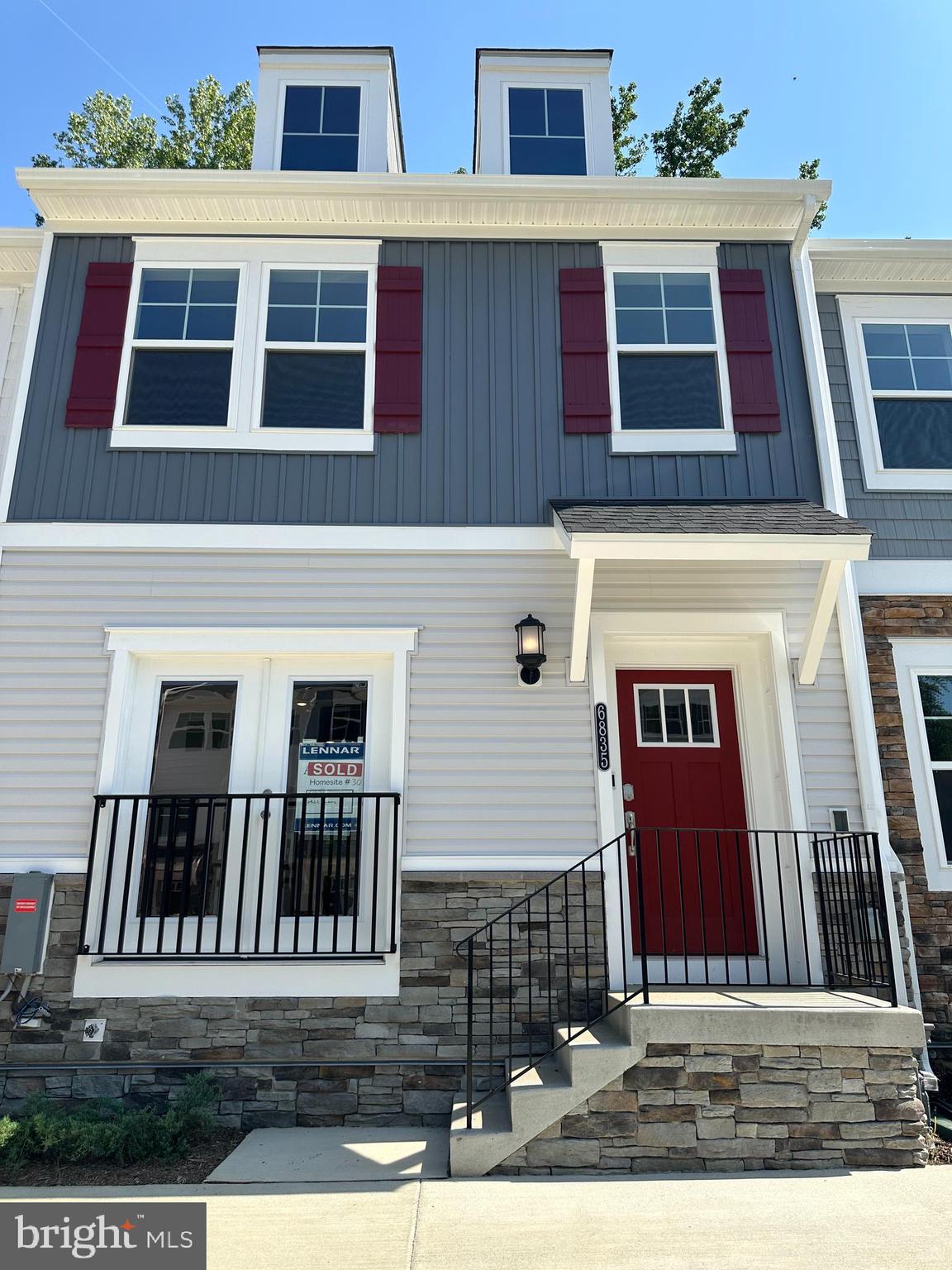 TANYARD COVE NORTH - Residential Lease