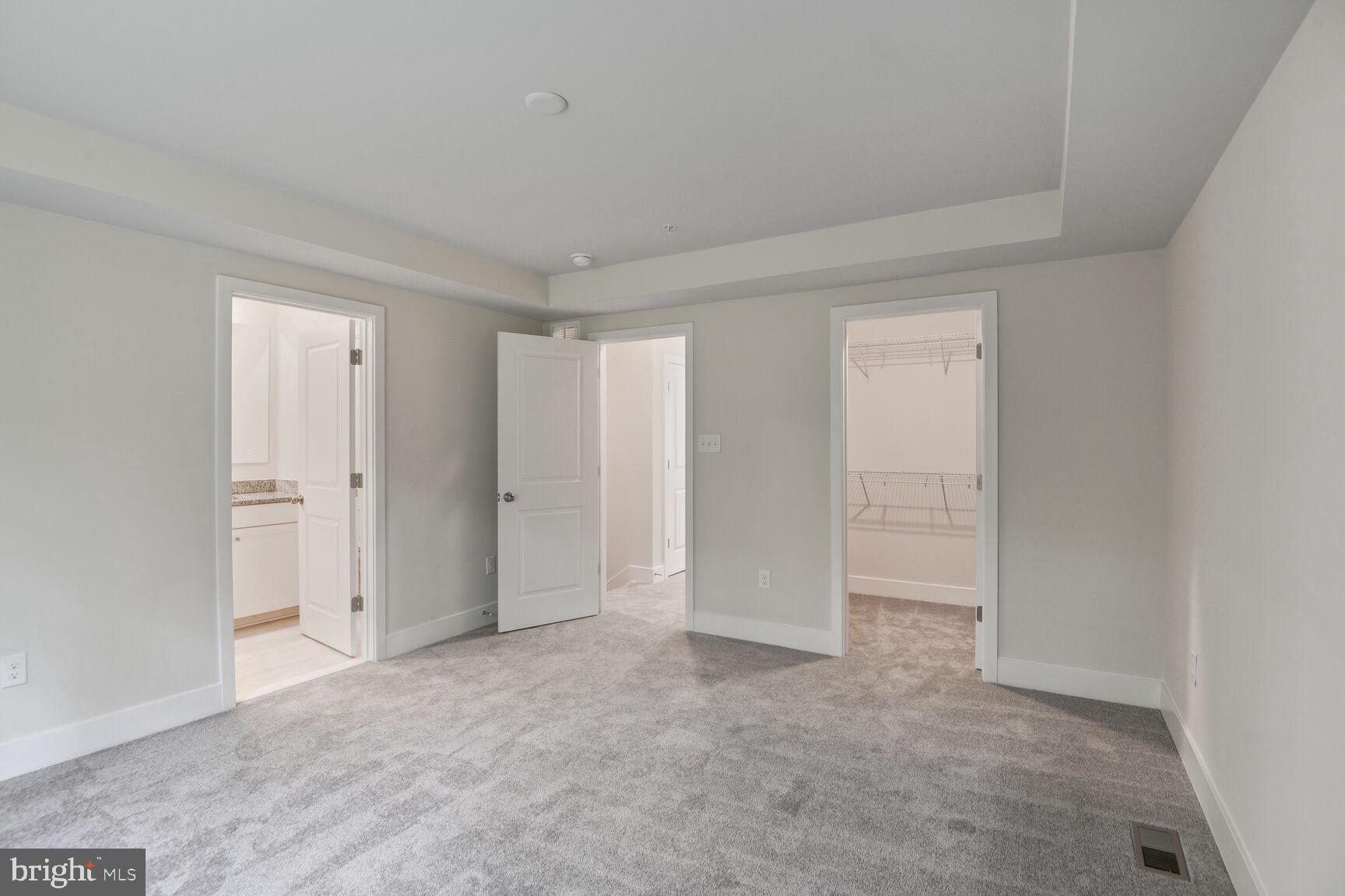 TANYARD COVE NORTH - Residential Lease