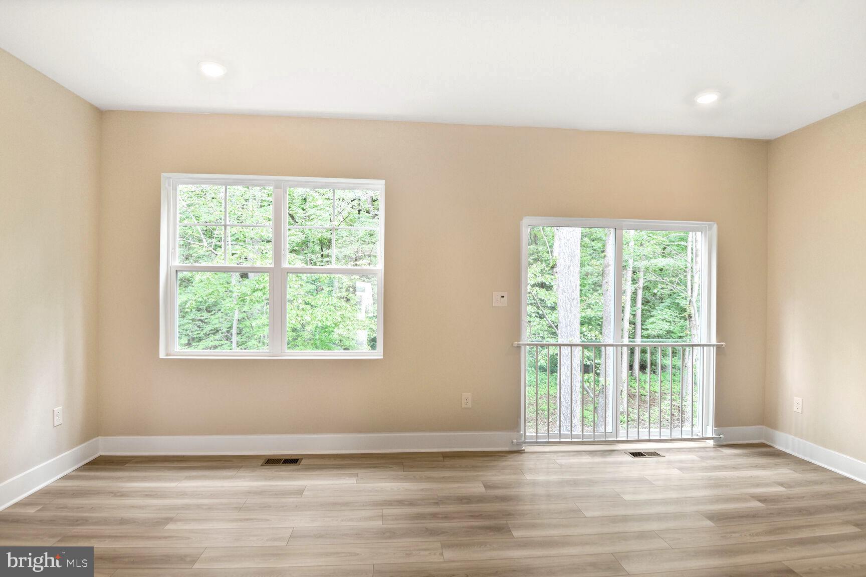 TANYARD COVE NORTH - Residential Lease